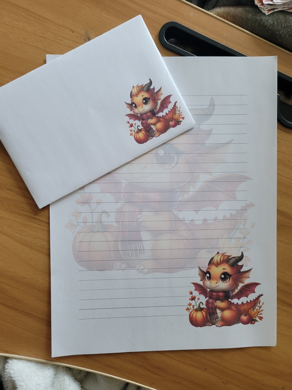 🖤NEW🖤 24 Pc Cute Dragon Pumpkin Lined Stationery Set - Orange